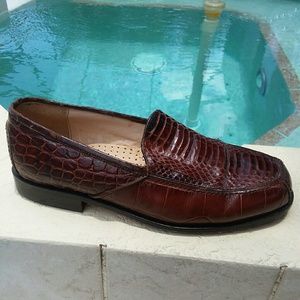 Snakeskin dress shoes Size 8